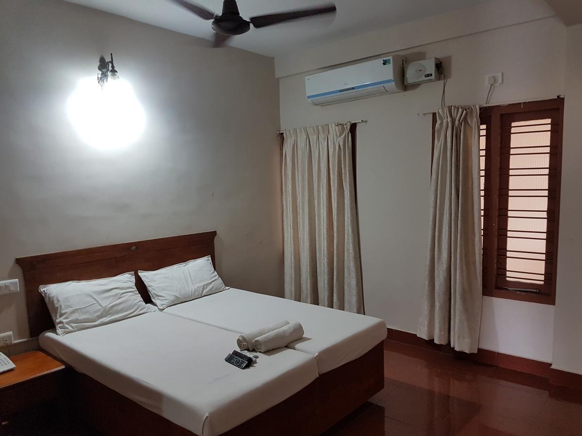 Hotel Shalimar Metro Kochi Exteriér fotografie